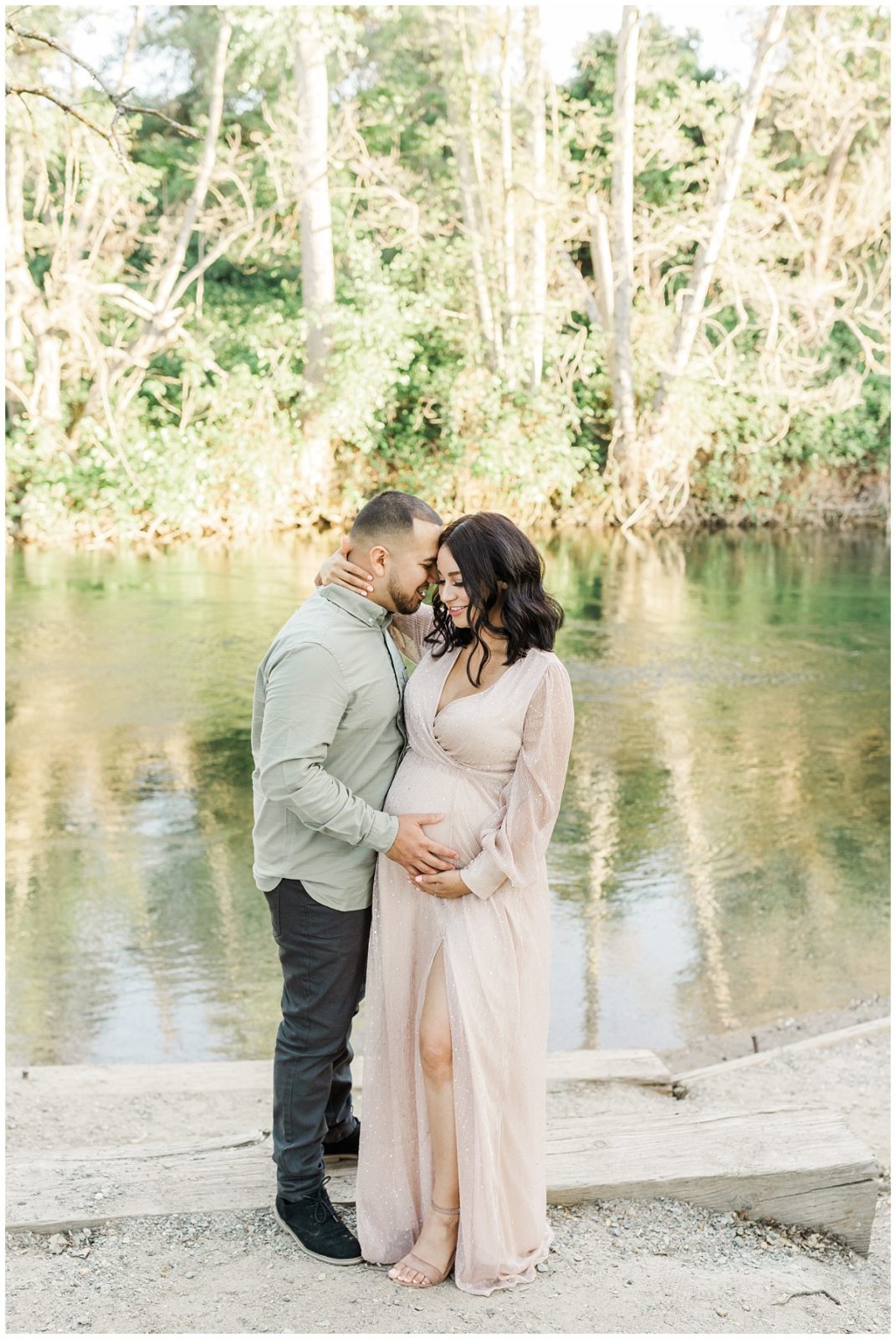 Knights Ferry Maternity Photos by river