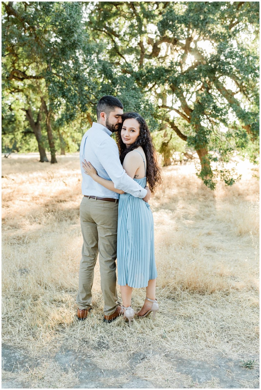 Engagement Photos in Blue Outfit Inspo