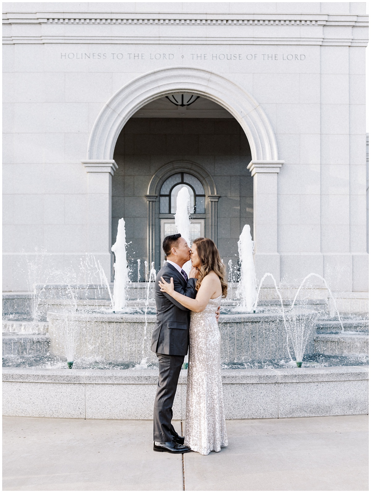 Intimate Posing Ideas for Engagement Photos