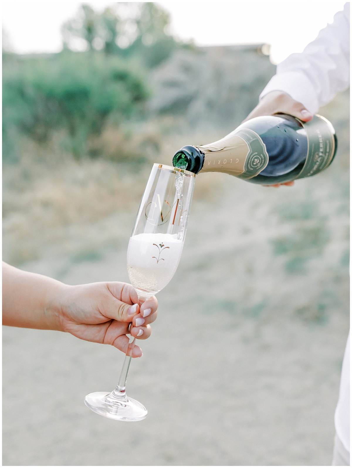 Engagement Champagne Photos